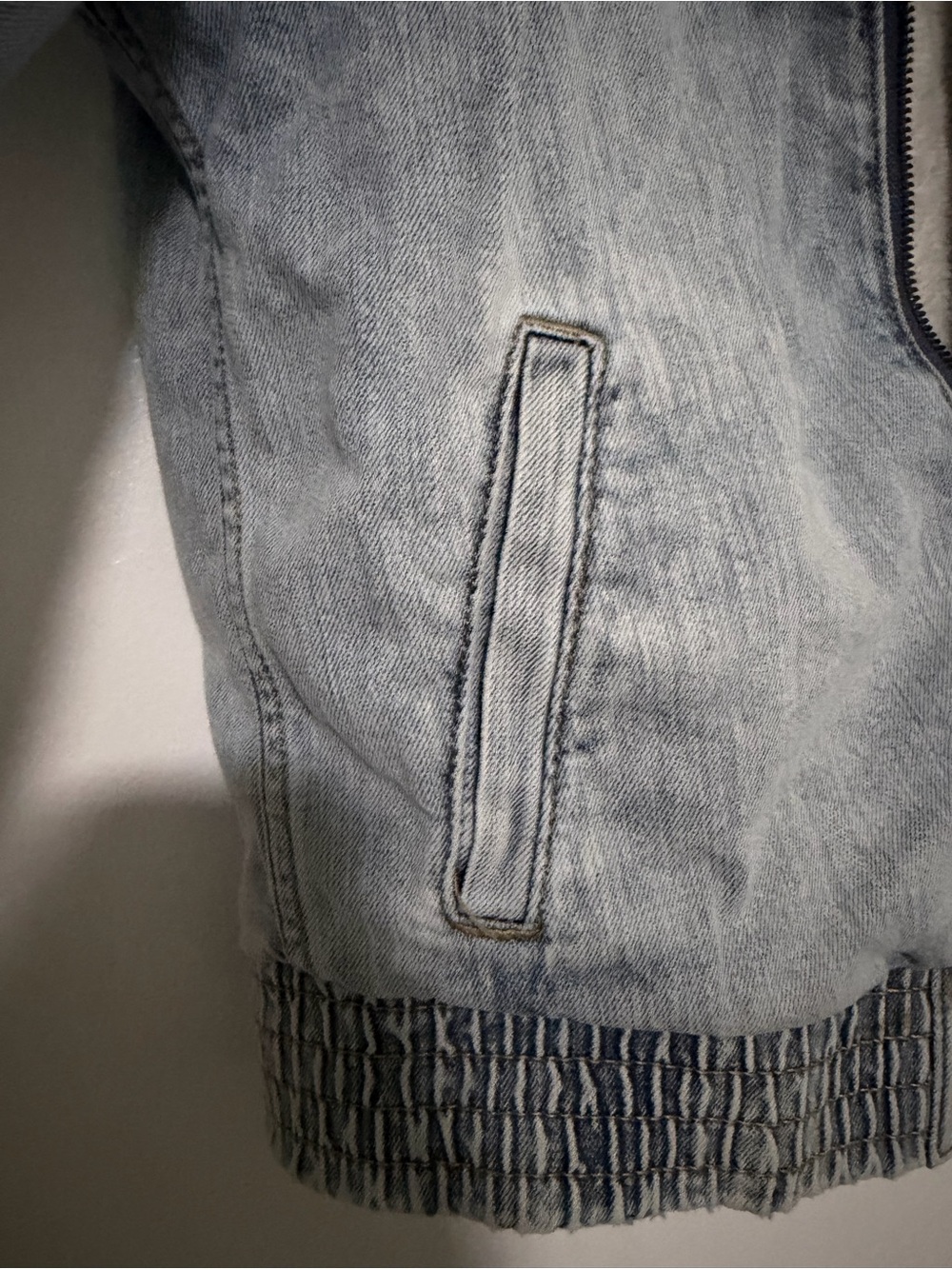 American Eagle Outfitters Light Blue Denim Bomber Jacket - Picture 4 of 9